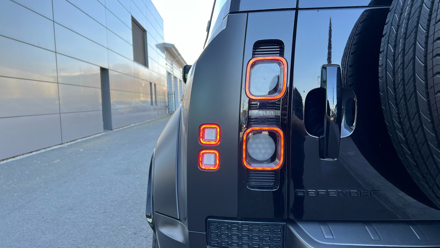 Used Land Rover Defender 2025 for sale - 77997410: Photo 30