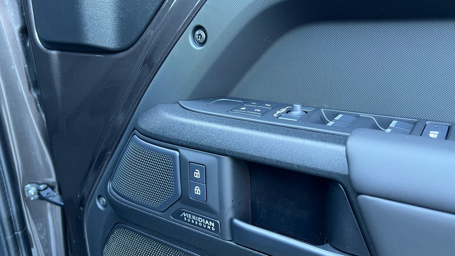 Used Land Rover Defender 2025 for sale - 77997410: Photo 35