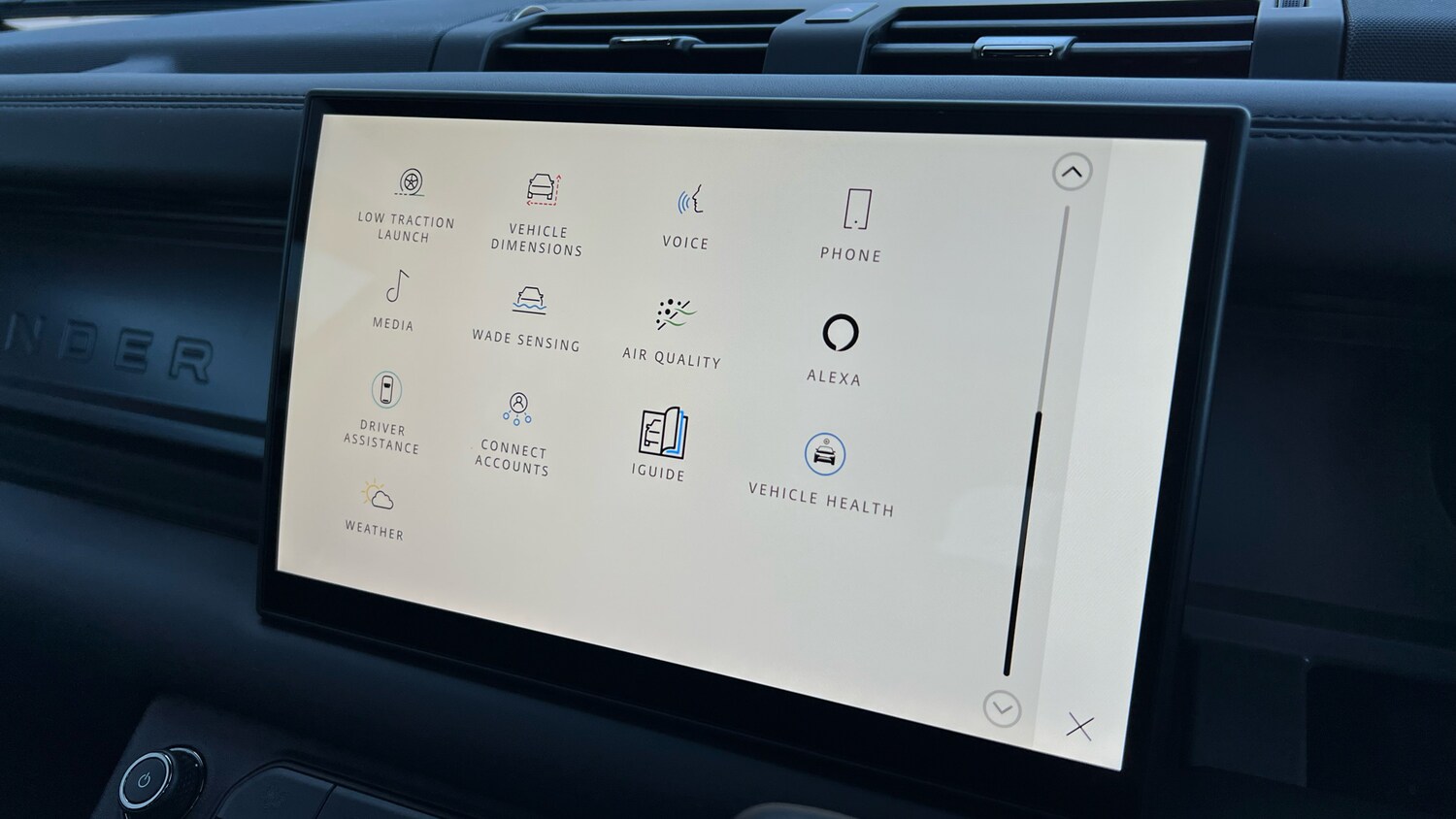 Used Land Rover Defender 2025 for sale - 77997410: Photo 40