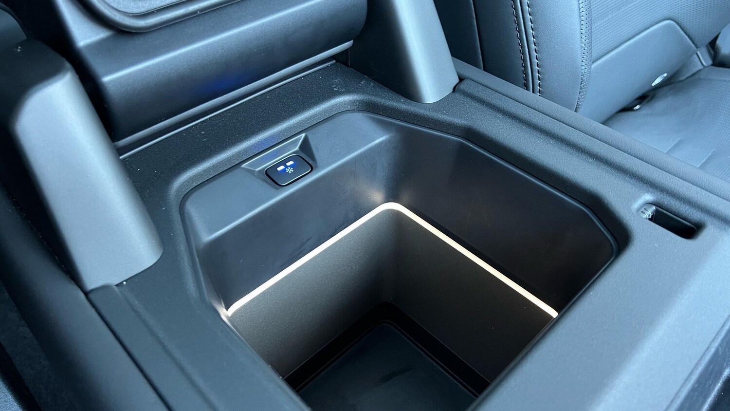 Used Land Rover Defender 2025 for sale - 77997410: Photo 45