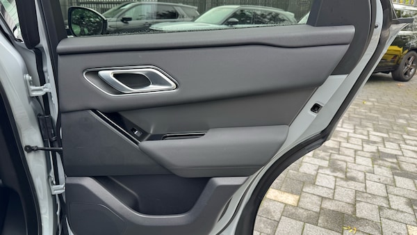 Used Land Rover Range Rover Velar 2025 for sale - 76255242: Photo 31