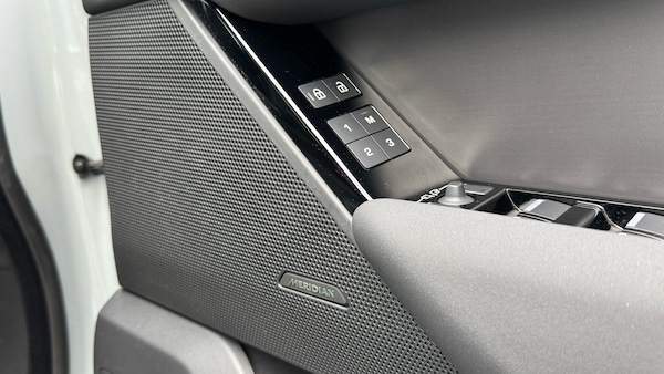 Used Land Rover Range Rover Velar 2025 for sale - 76255242: Photo 35