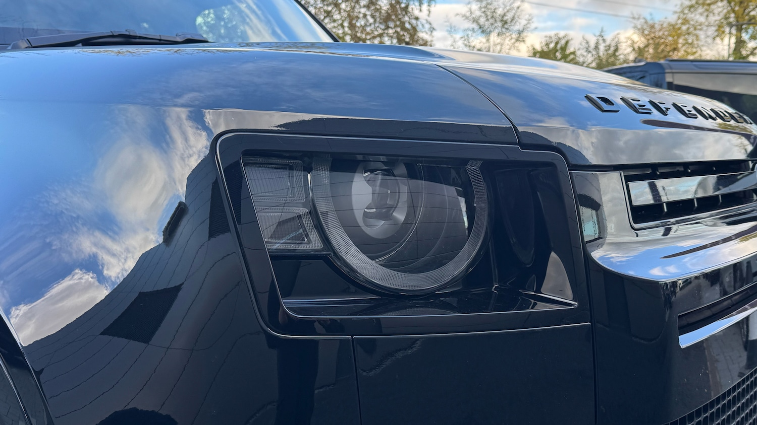 Used Land Rover Defender 2024 for sale - 76332017: Photo 17