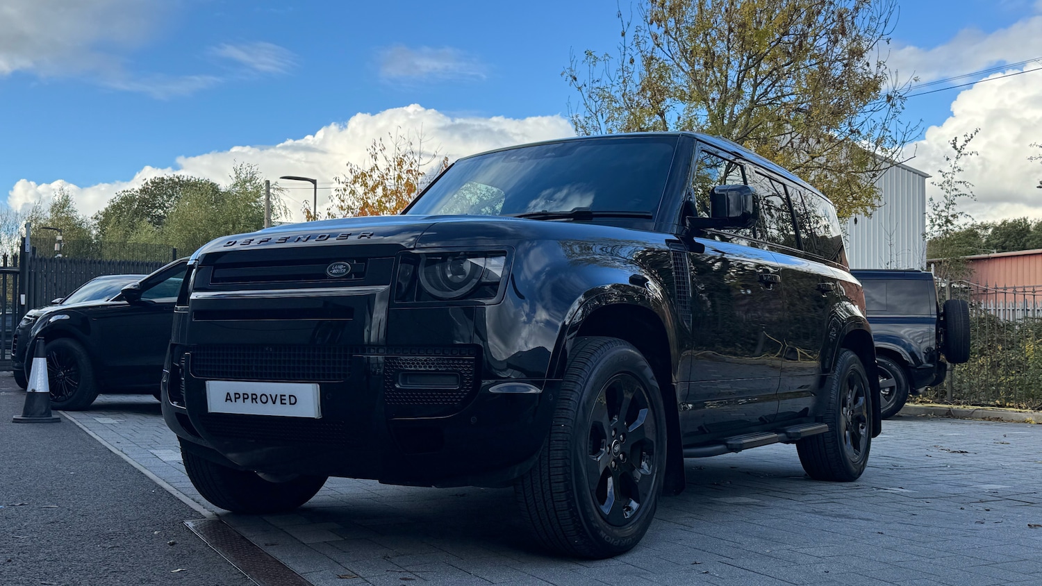 Used Land Rover Defender 2024 for sale - 76332017: Photo 24