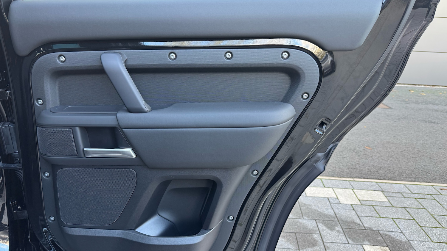 Used Land Rover Defender 2024 for sale - 76332017: Photo 31