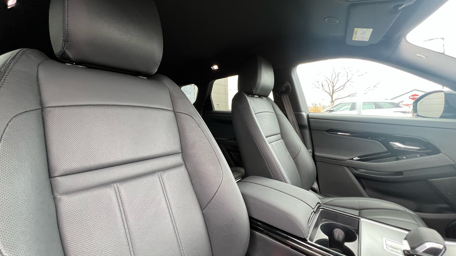 Used Land Rover Range Rover Evoque 2024 for sale - 77548124: Photo 37