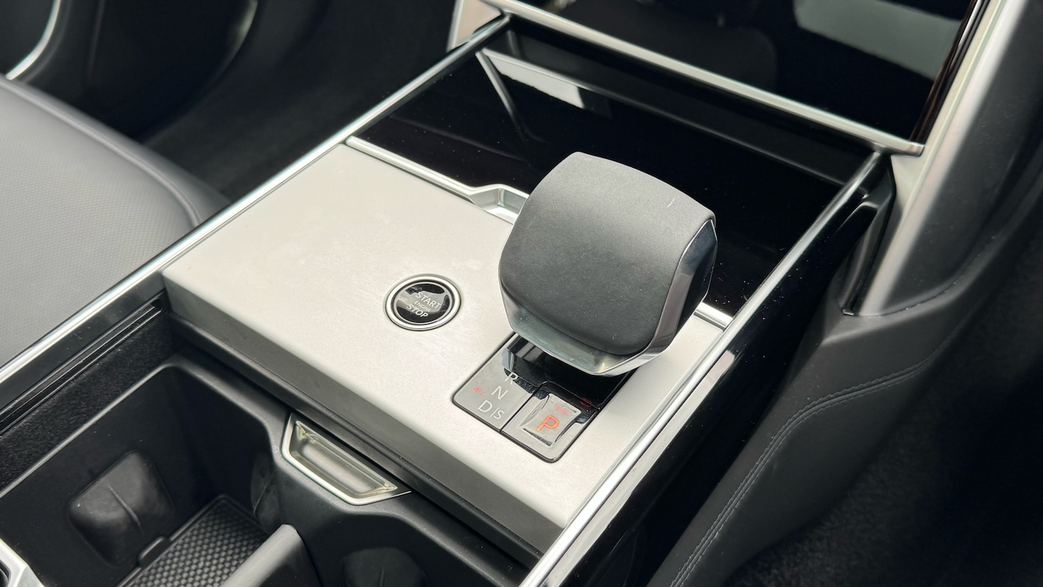 Used Land Rover Range Rover 2025 for sale - 76287119: Photo 13