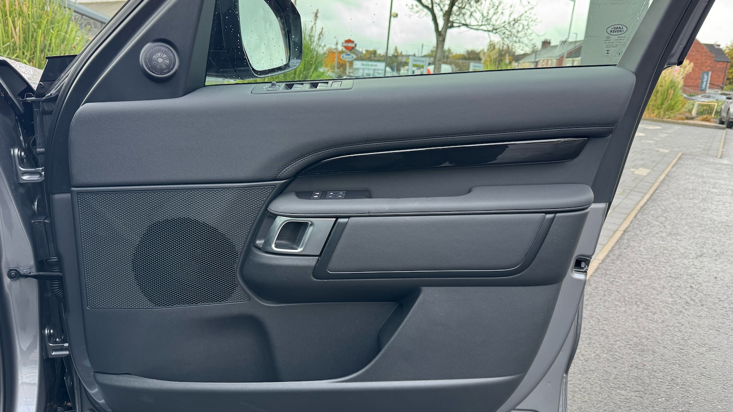 Used Land Rover Discovery 2025 for sale - 76393934: Photo 35