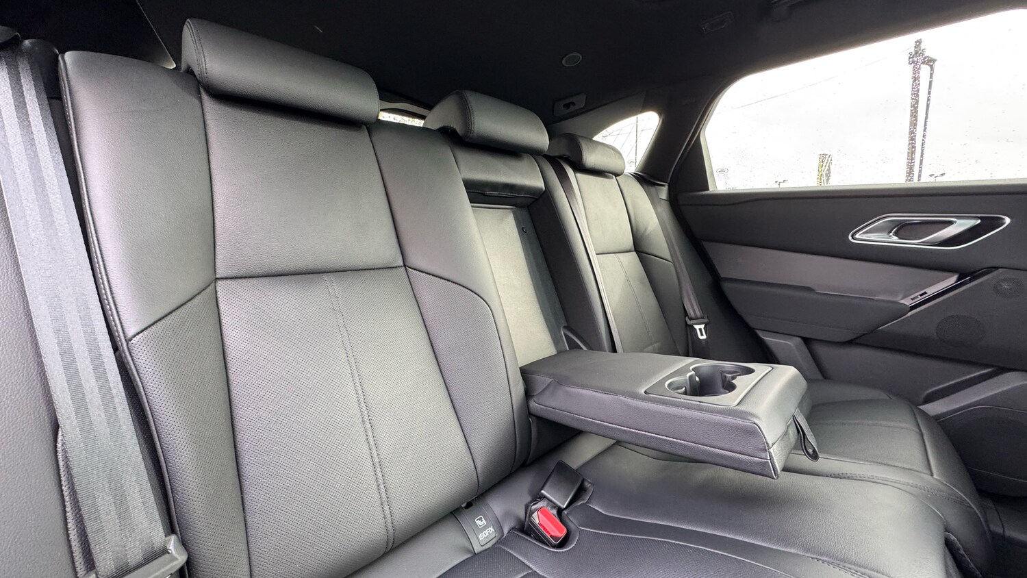 Used Land Rover Range Rover Velar 2025 for sale - 76319518: Photo 33