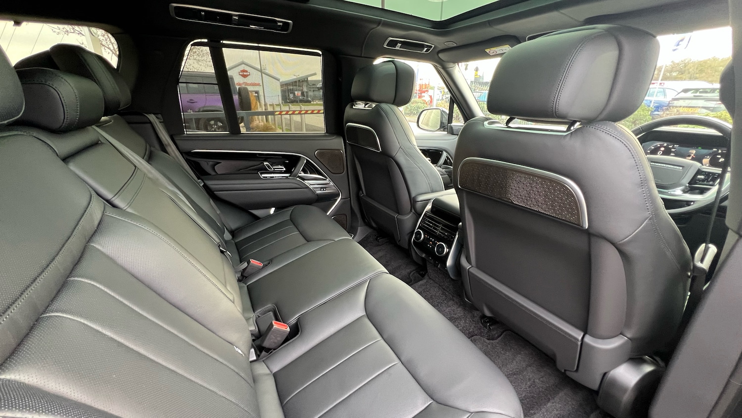 Used Land Rover Range Rover 2025 for sale - 77159106: Photo 32