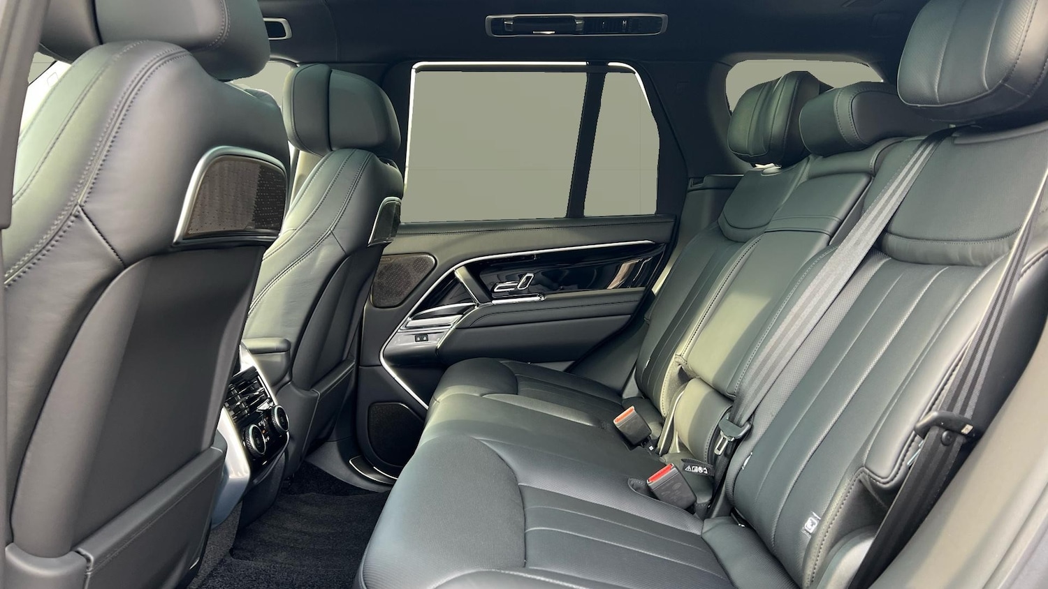 Used Land Rover Range Rover 2025 for sale - 77159106: Photo 4