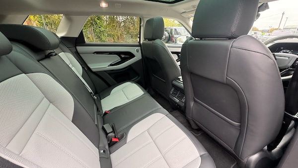Used Land Rover Range Rover Evoque 2024 for sale - 76287117: Photo 32