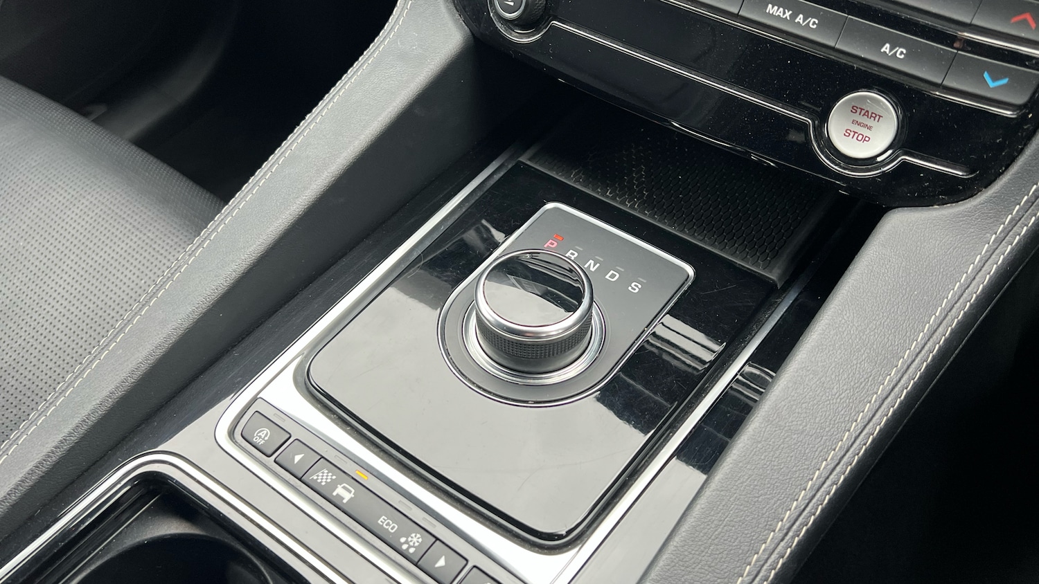 Used Jaguar F-Pace 2018 for sale - 77665517: Photo 12