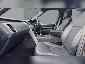 Used Land Rover Discovery 2021 for sale - 76219067: Photo