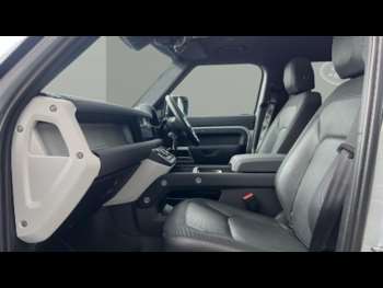 Used Land Rover Defender 2022 for sale - 74912603: Photo