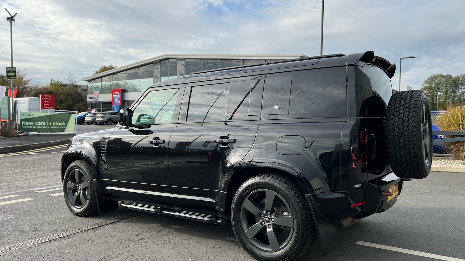 Used Land Rover Defender 2023 for sale - 76504815: Photo 21