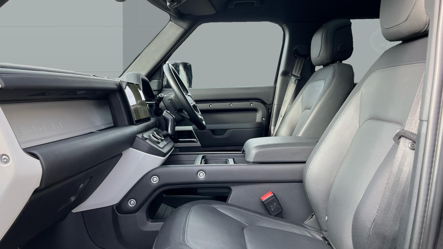 Used Land Rover Defender 2023 for sale - 76504815: Photo 3