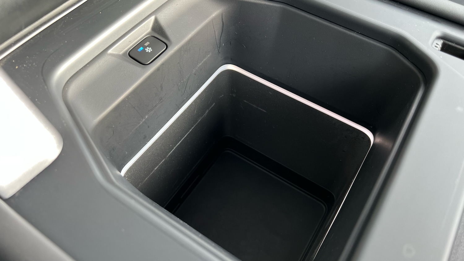 Used Land Rover Defender 2023 for sale - 76504815: Photo 44