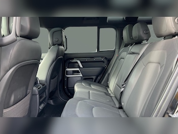 Used Land Rover Defender 2023 for sale - 76504815: Photo