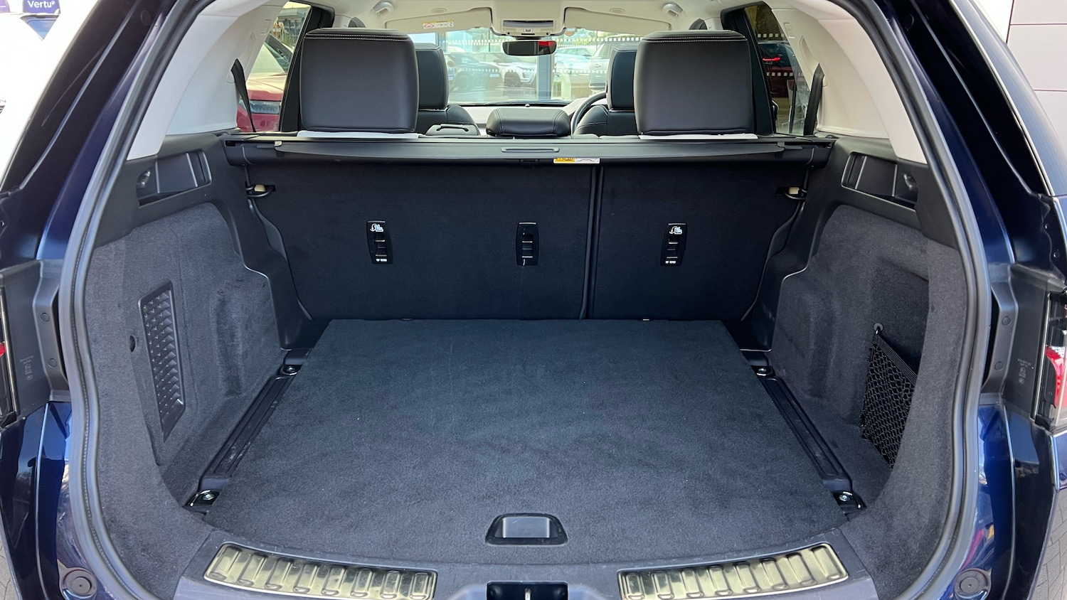 Used Land Rover Discovery Sport 2022 for sale - 76643256: Photo 10