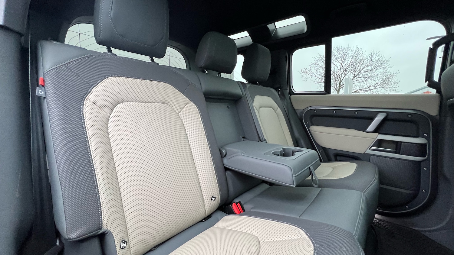 Used Land Rover Defender 2023 for sale - 77450278: Photo 33