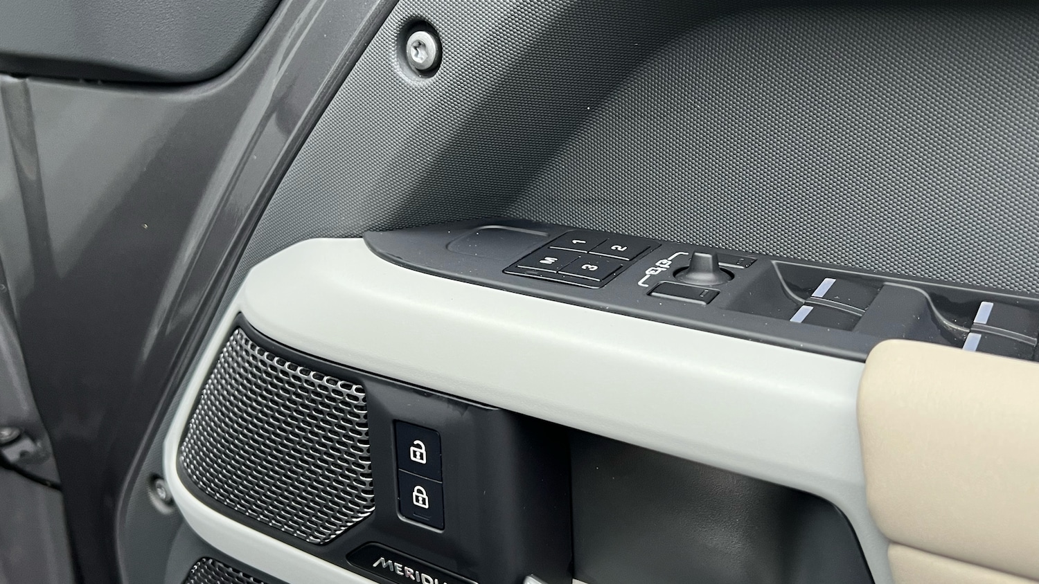 Used Land Rover Defender 2023 for sale - 77450278: Photo 35