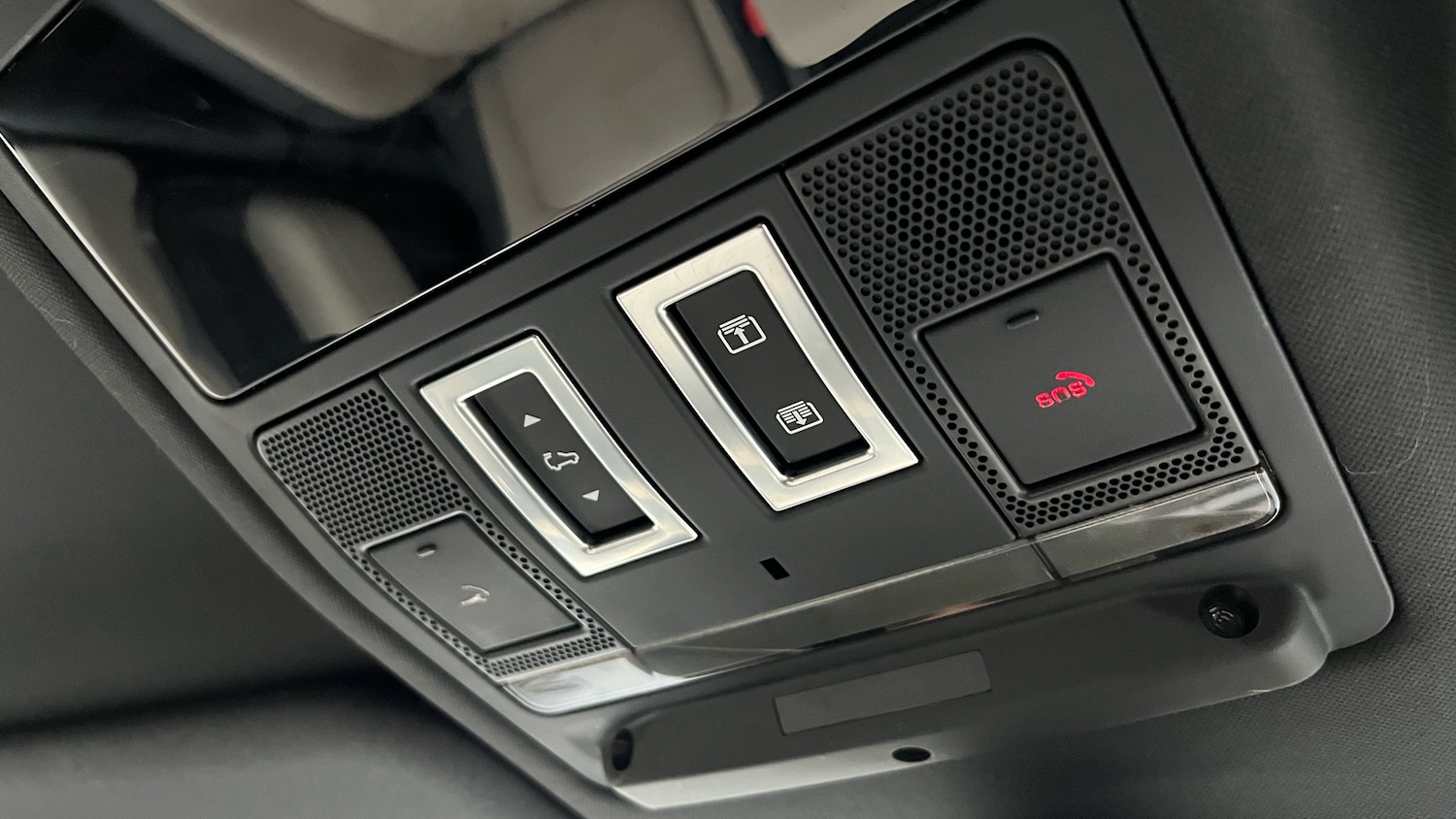 Used Land Rover Defender 2023 for sale - 77450278: Photo 44