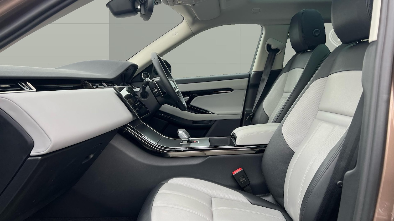 Used Land Rover Range Rover Evoque 2023 for sale - 77149182: Photo 3