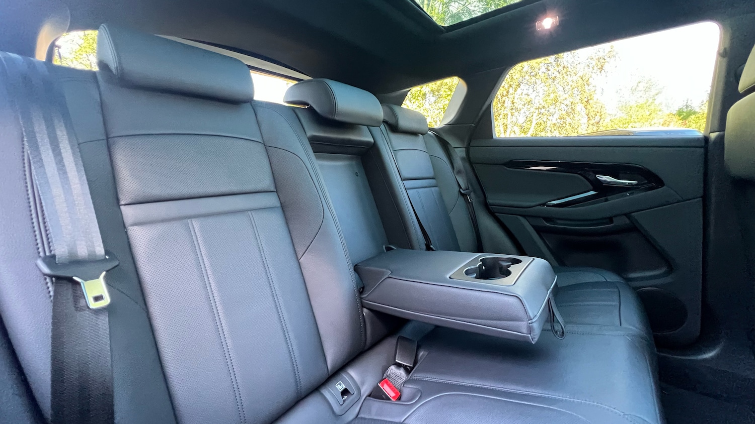 Used Land Rover Range Rover Evoque 2025 for sale - 76777201: Photo 32