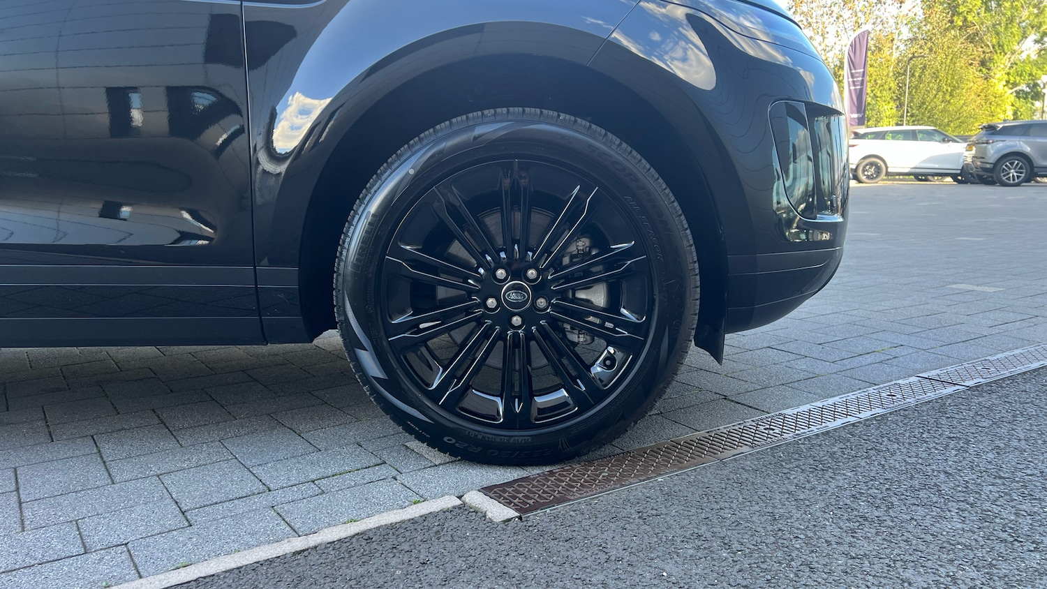 Used Land Rover Range Rover Evoque 2025 for sale - 76777201: Photo 8