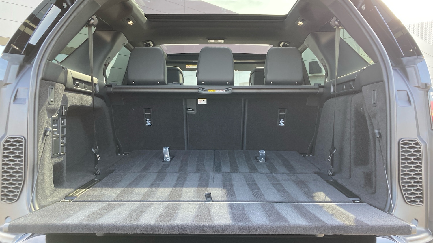 Used Land Rover Discovery 2025 for sale - 77277216: Photo 10