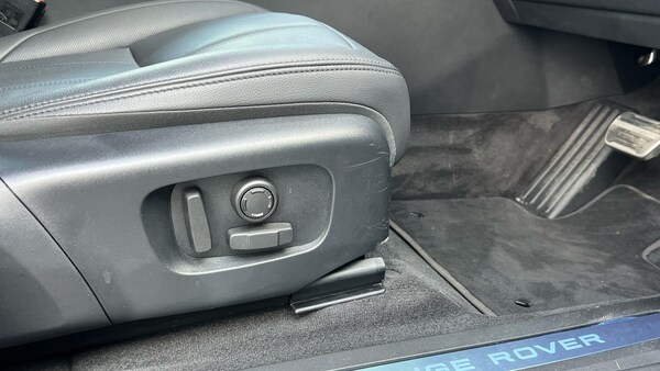 Used Land Rover Range Rover Evoque 2025 for sale - 75653270: Photo 37