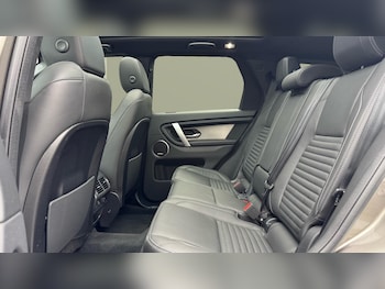 Used Land Rover Discovery Sport 2024 for sale - 76287118: Photo