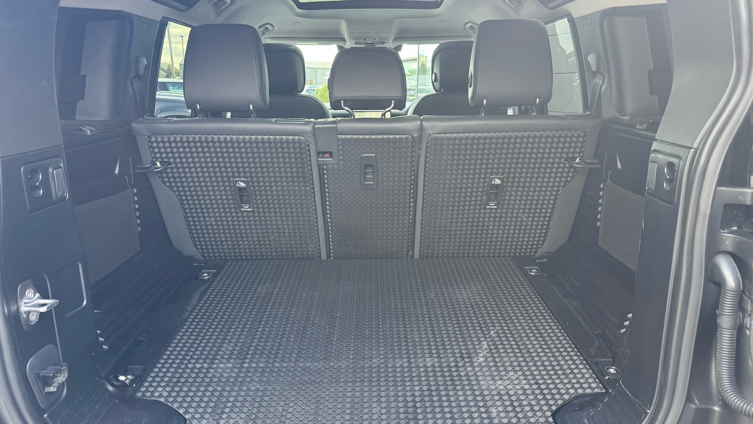 Used Land Rover Defender 2022 for sale - 76076259: Photo 10