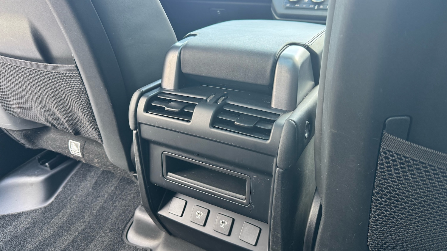 Used Land Rover Defender 2022 for sale - 76076259: Photo 18