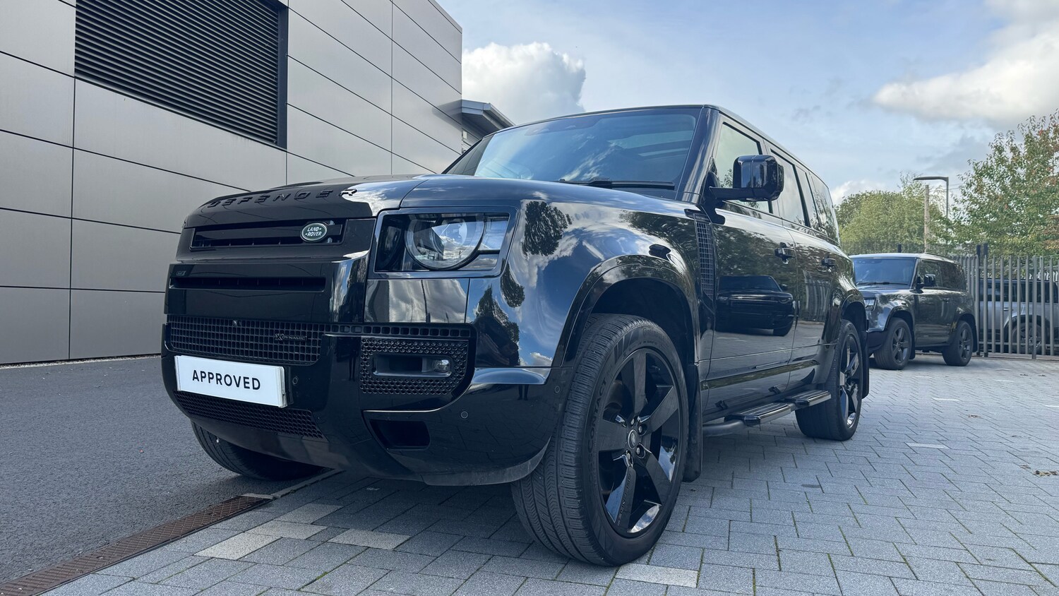 Used Land Rover Defender 2022 for sale - 76076259: Photo 24
