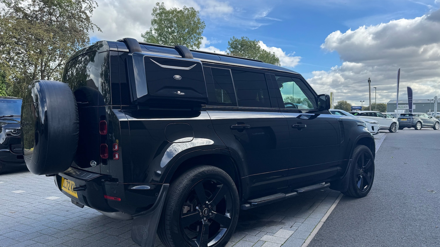 Used Land Rover Defender 2022 for sale - 76076259: Photo 27