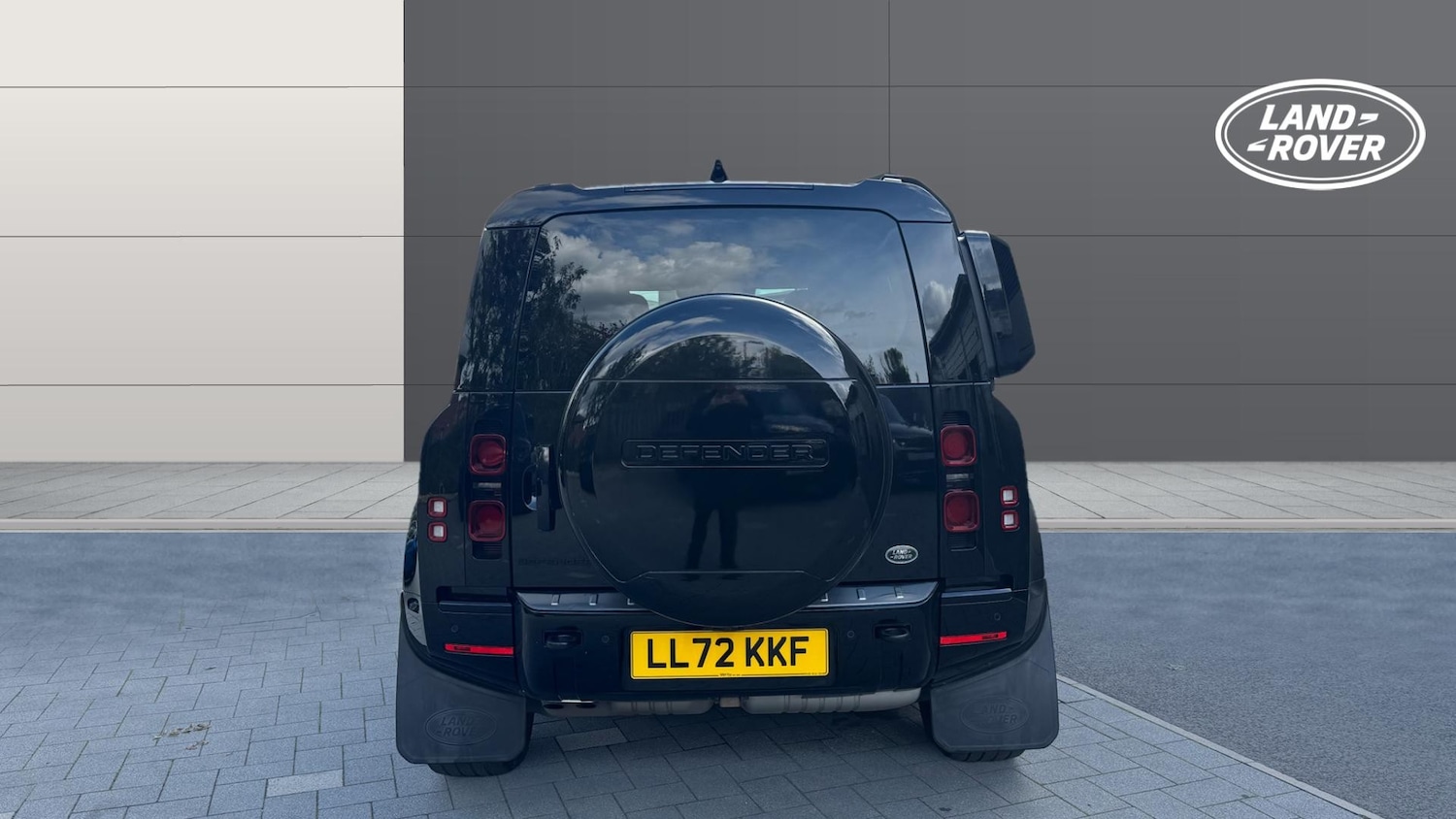 Used Land Rover Defender 2022 for sale - 76076259: Photo 6