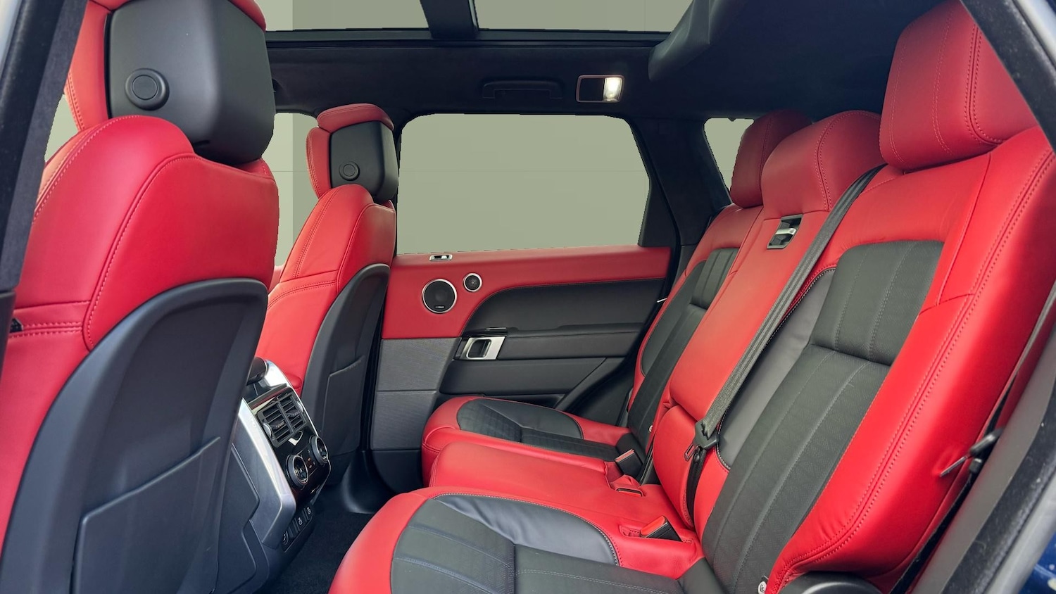 Used Land Rover Range Rover Sport 2022 for sale - 76382527: Photo 4