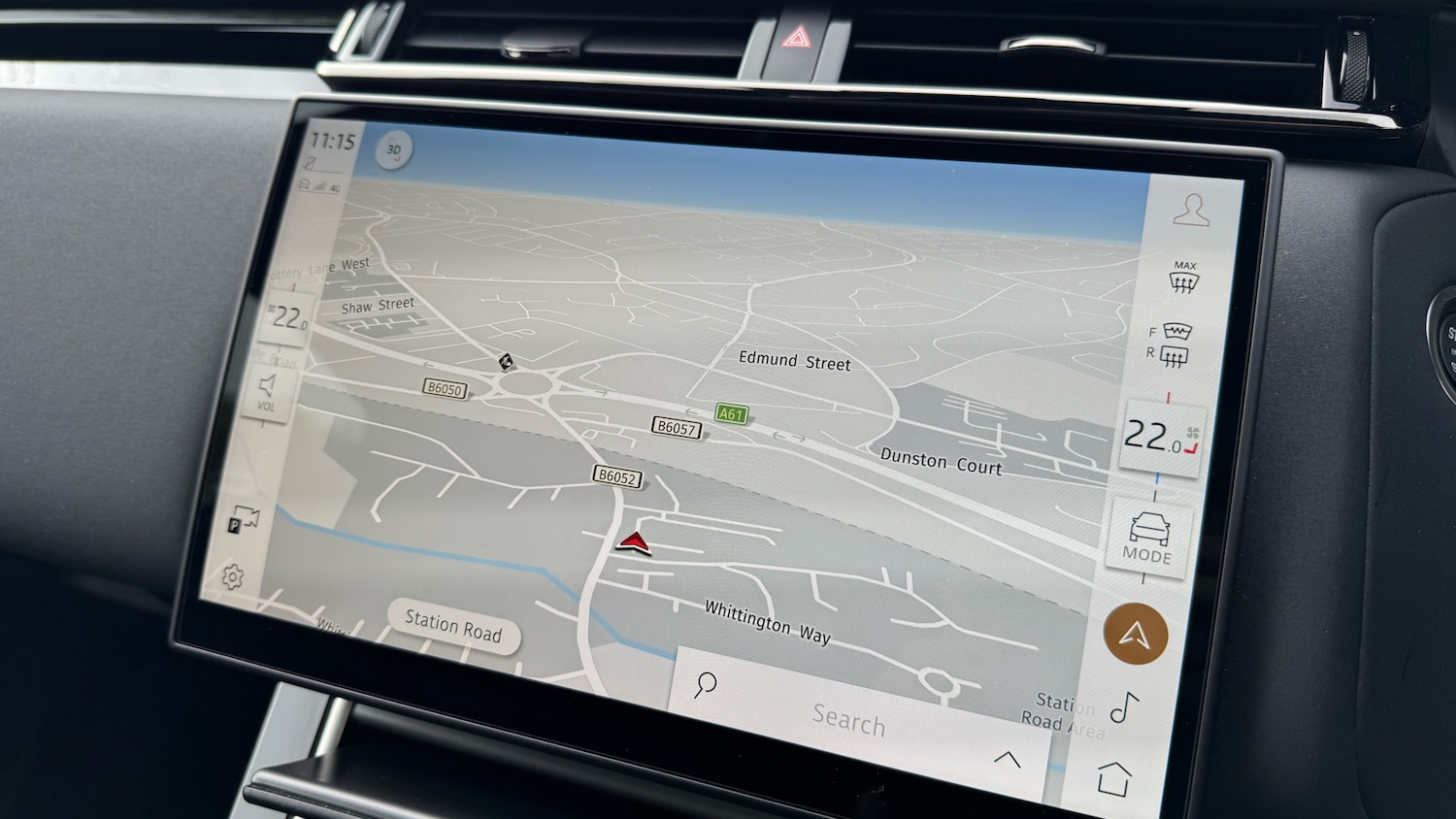 Used Land Rover Range Rover Velar 2025 for sale - 76319519: Photo 11