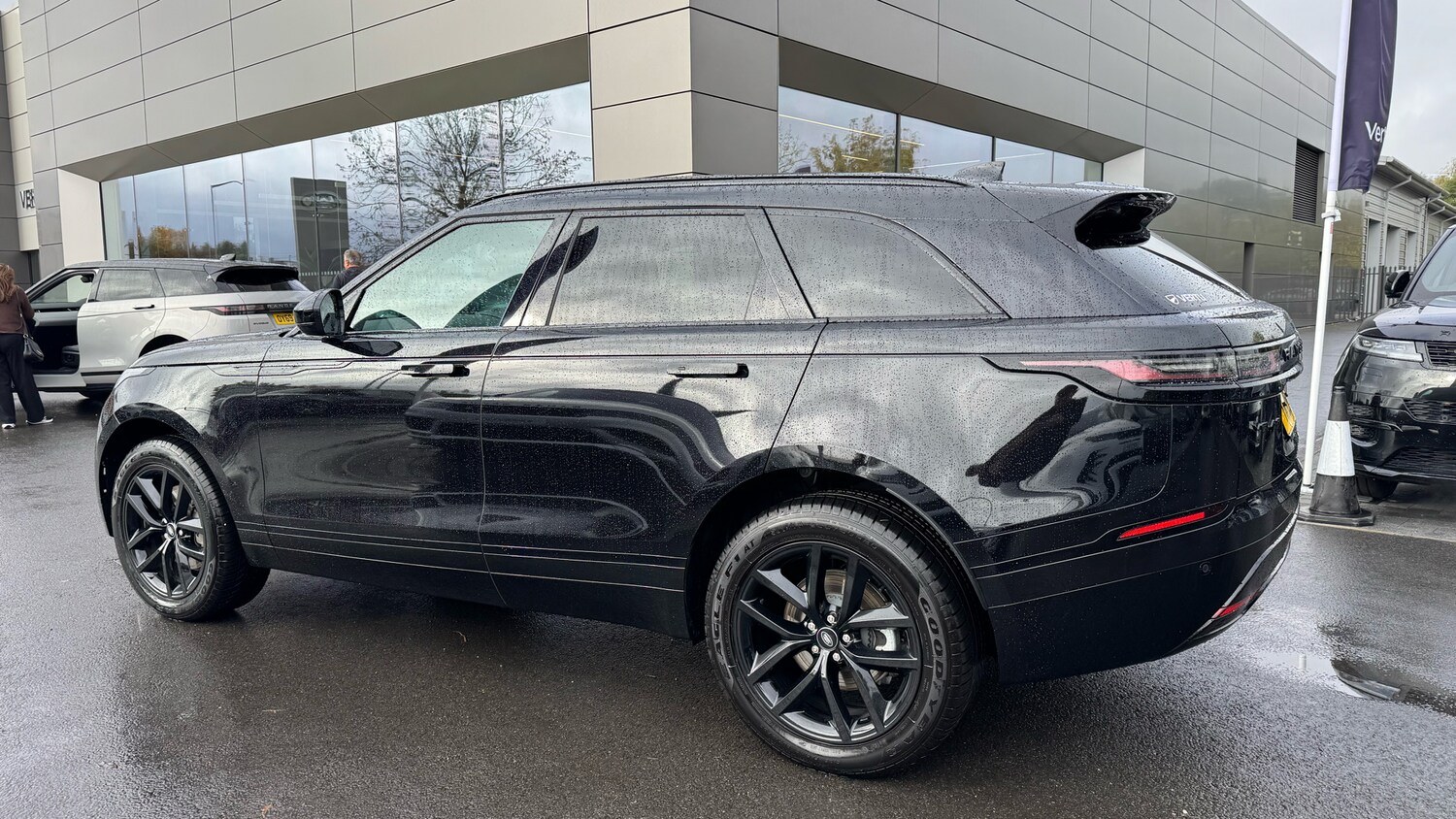 Used Land Rover Range Rover Velar 2025 for sale - 76319519: Photo 21