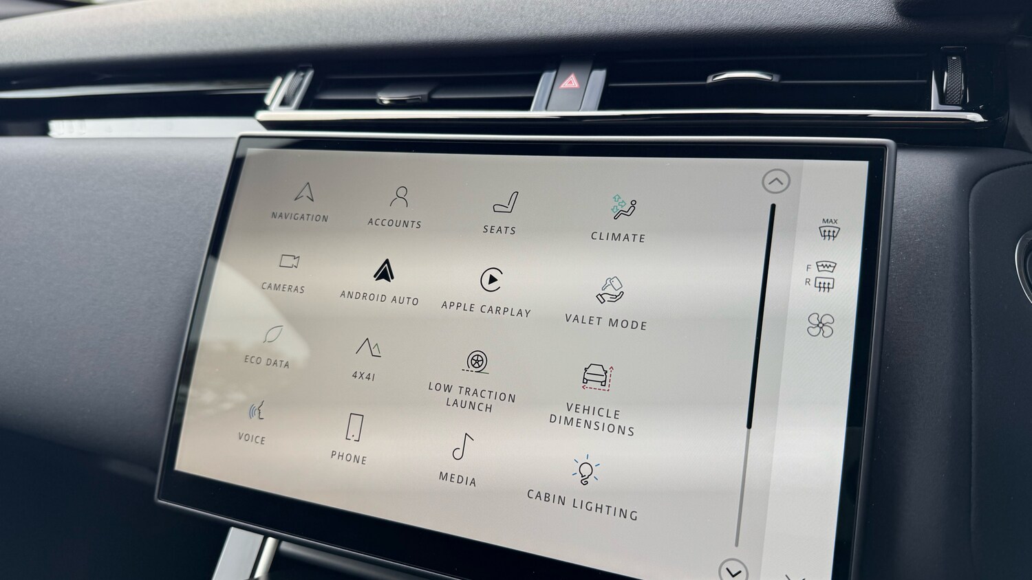 Used Land Rover Range Rover Velar 2025 for sale - 76319519: Photo 38