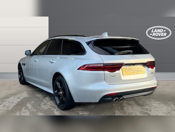 Used Jaguar XF 2018 for sale - 77746525: Photo
