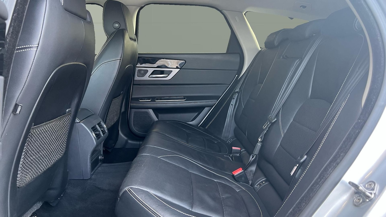 Used Jaguar XF 2018 for sale - 77746525: Photo 4