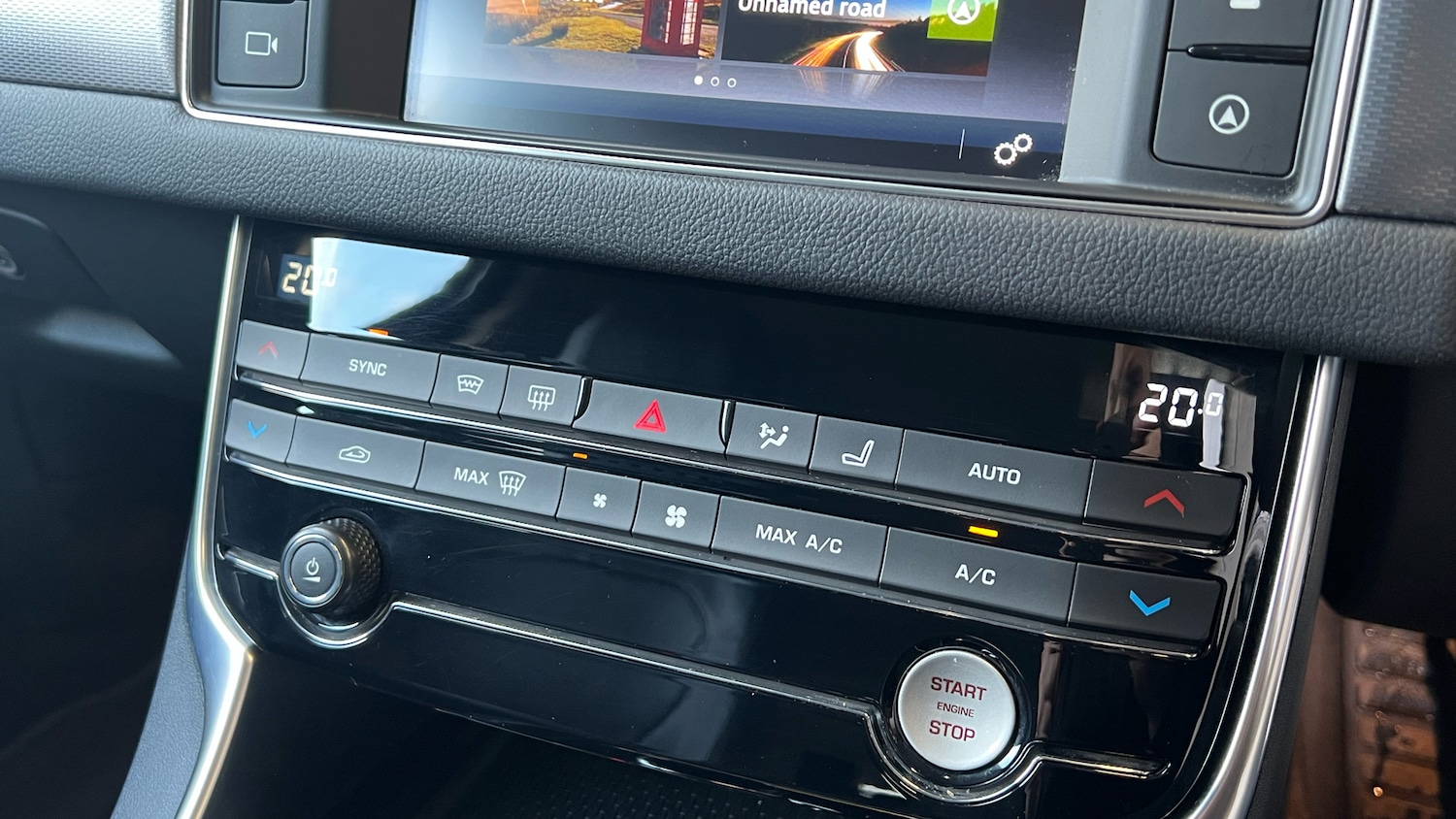 Used Jaguar XF 2018 for sale - 77746525: Photo 42