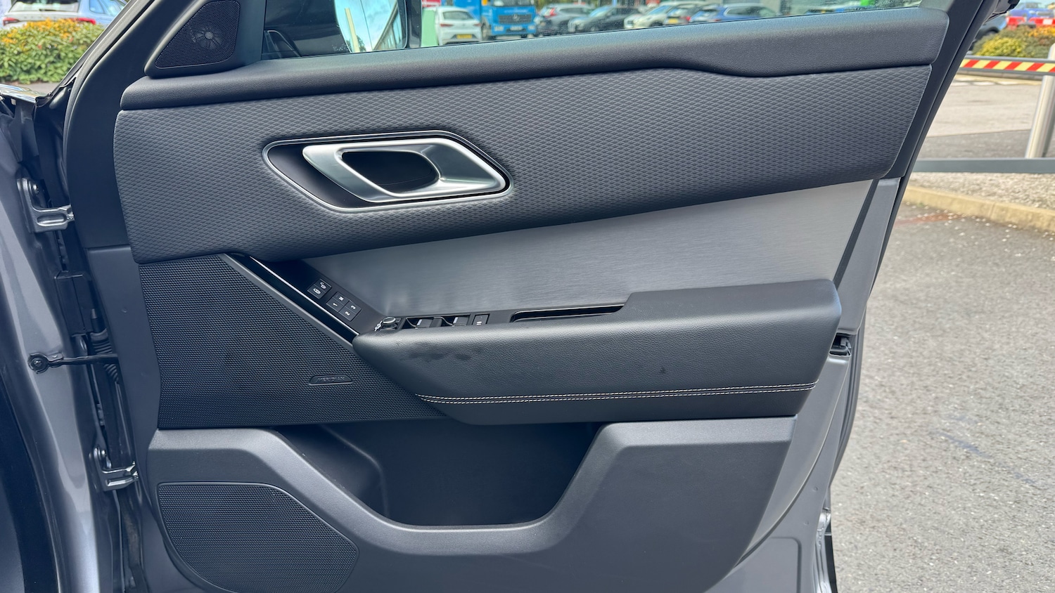 Used Land Rover Range Rover Velar 2020 for sale - 76355400: Photo 34