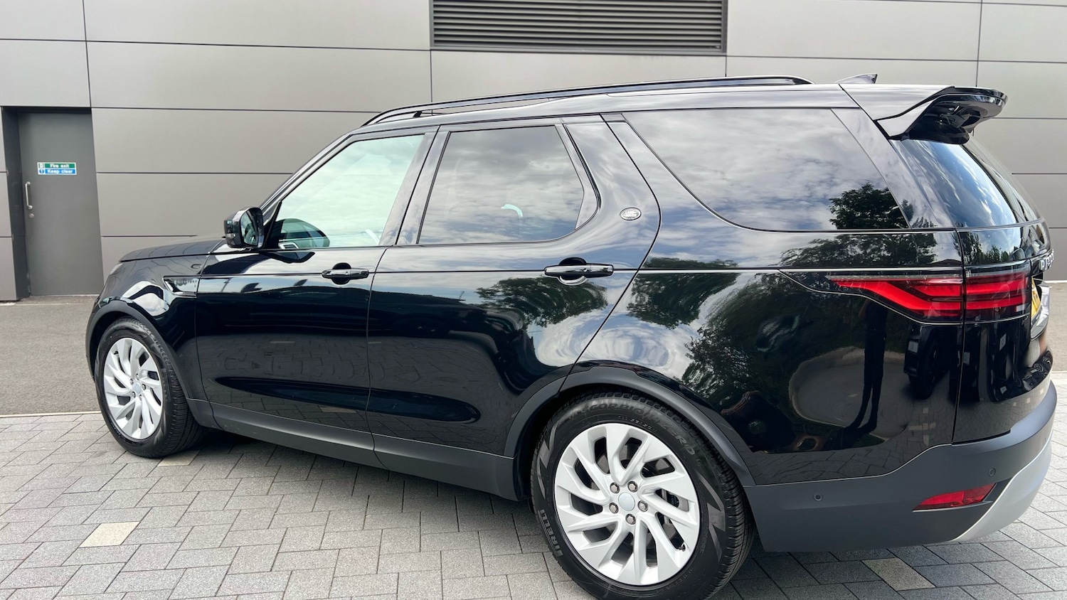 Vehicle 21