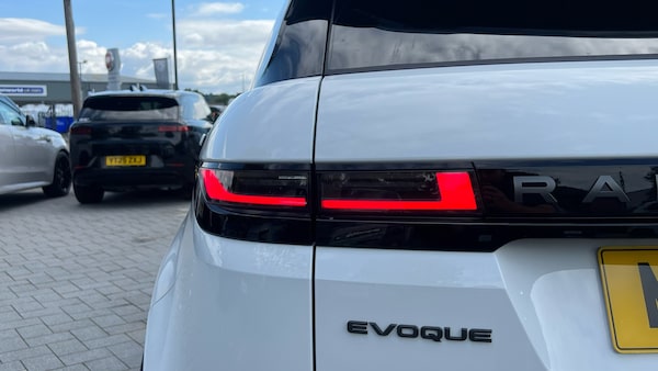 Used Land Rover Range Rover Evoque 2025 for sale - 75790386: Photo 31