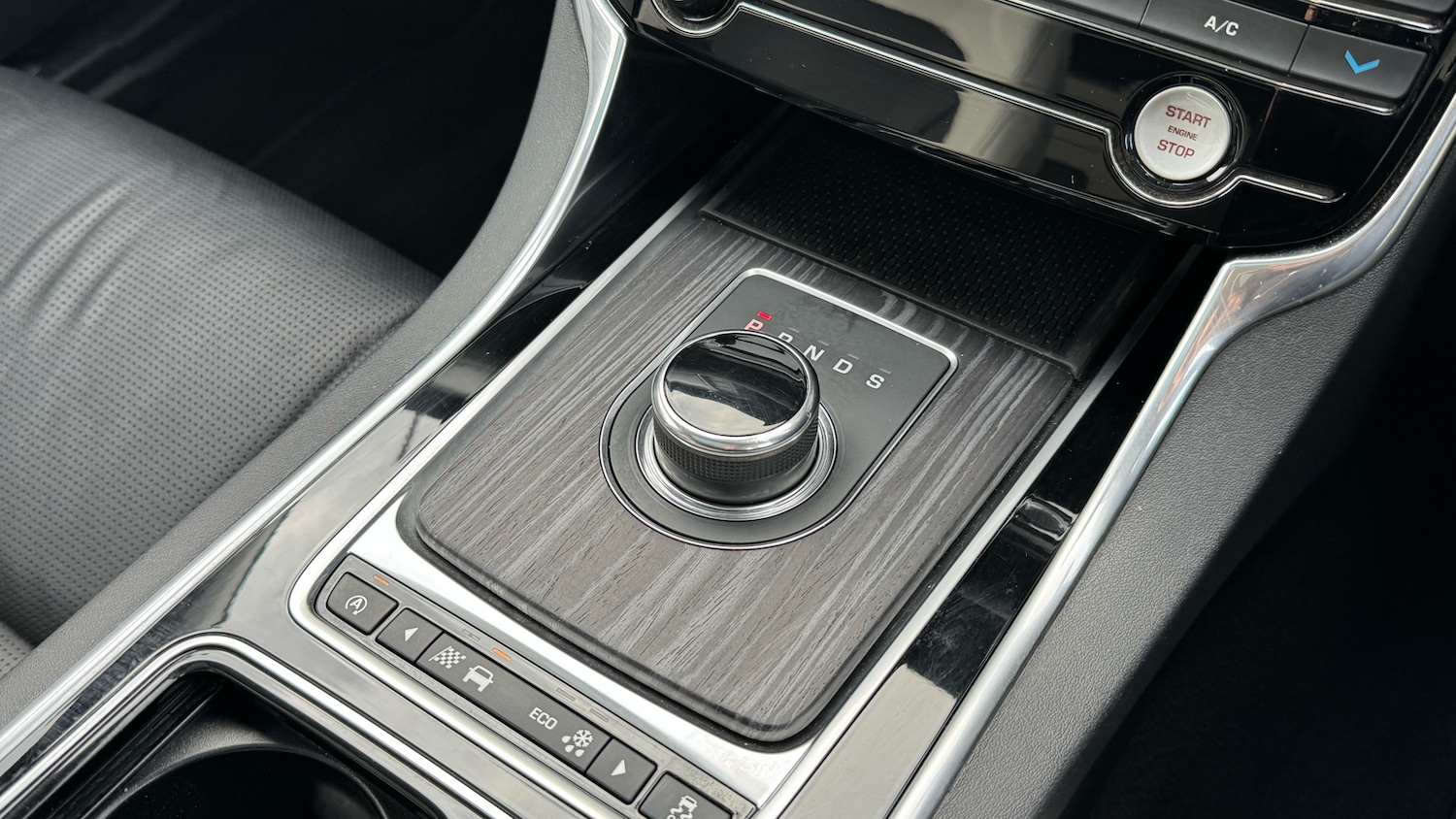 Used Jaguar XF 2017 for sale - 76405186: Photo 13