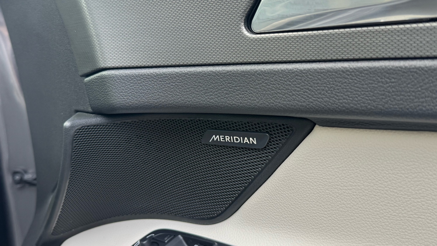 Used Jaguar XF 2017 for sale - 76405186: Photo 35